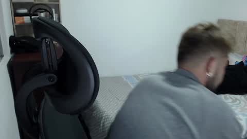 JOHAN independient model online show from 27, 12, 2024