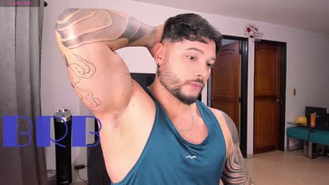 Snapshot of johatsu chatting on 5, 1, 2025 King - online show from 5, 1, 2025