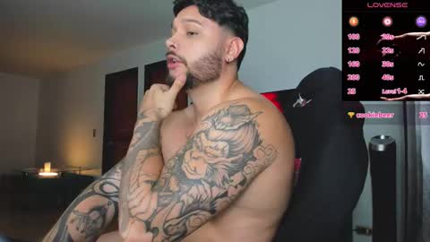 Snapshot of johatsu chatting on 11, 10, 2025 King - online show from 11, 10, 2025