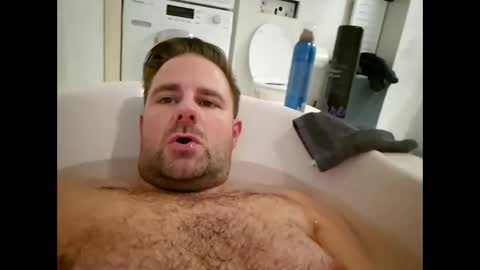 Snapshot of john281985 chatting on 19, 10, 2025 john281985 online show from 19, 10, 2025