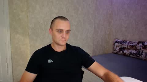 Snapshot of john_3019 chatting on 12, 10, 2025 John online show from 12, 10, 2025