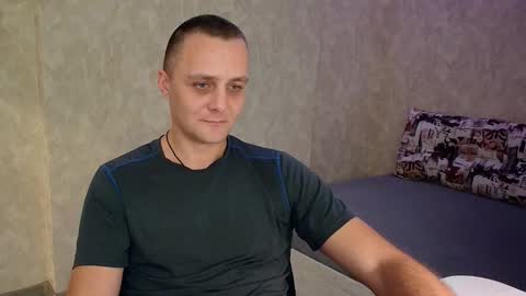 Snapshot of john_3019 chatting on 4, 11, 2025 John online show from 4, 11, 2025