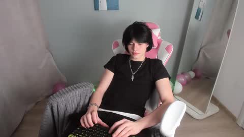 Snapshot of john_arthurs chatting on 28, 2, 2025 John online show from 28, 2, 2025