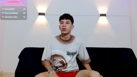 john_ssnow29 online show from 15, 9, 2025