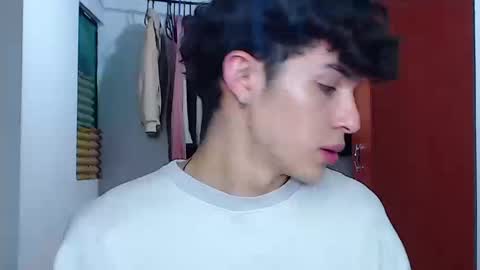 Snapshot of john_vichenso chatting on 18, 9, 2025 John Vichenso online show from 18, 9, 2025