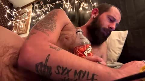 johnboii813 online show from 9, 12, 2024