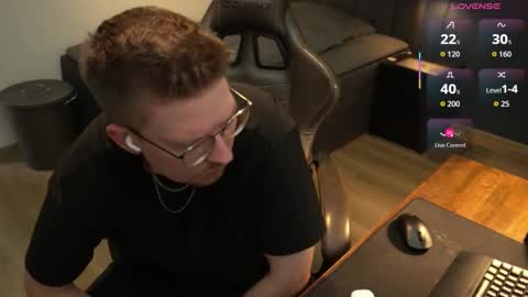 Snapshot of johndor22 chatting on 23, 9, 2025 Jones online show from 23, 9, 2025