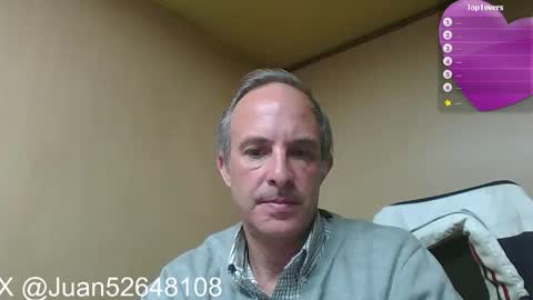 Snapshot of johnq_23 chatting on 12, 9, 2025 John online show from 12, 9, 2025