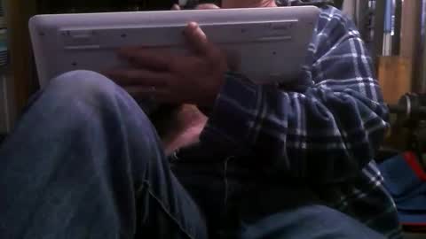 Snapshot of johnstrong699 chatting on 12, 3, 2025 johnstrong online show from 12, 3, 2025