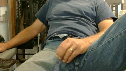 johnstrong online show from 28, 6, 2026