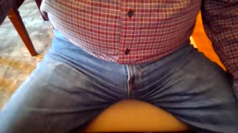 Snapshot of johnxxx549 chatting on 23, 4, 2026 johnxxx549 online show from 23, 4, 2026
