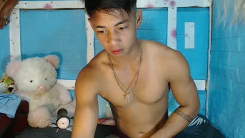 Snapshot of johnydestroyer chatting on 19, 10, 2025 johnydestroyer online show from 19, 10, 2025