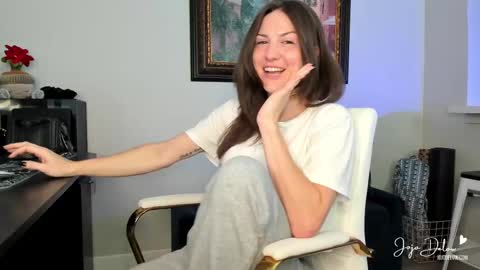    online show from 25, 2, 2025