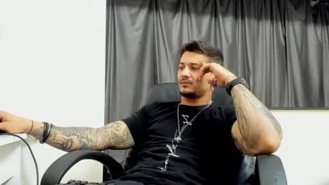 Snapshot of jonnyporn1 chatting on 10, 1, 2025 jonnyporn1 online show from 10, 1, 2025