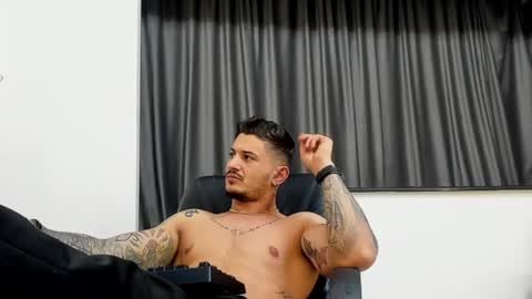 Snapshot of jonnyporn1 chatting on 18, 1, 2025 jonnyporn1 online show from 18, 1, 2025