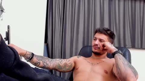 Snapshot of jonnyporn1 chatting on 27, 1, 2025 jonnyporn1 online show from 27, 1, 2025