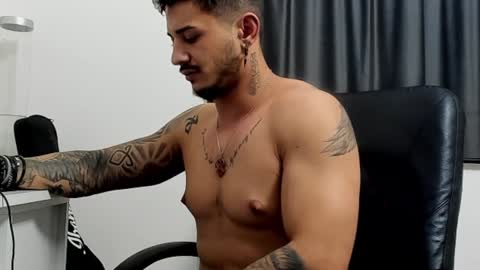 Snapshot of jonnyporn1 chatting on 3, 2, 2025 jonnyporn1 online show from 3, 2, 2025