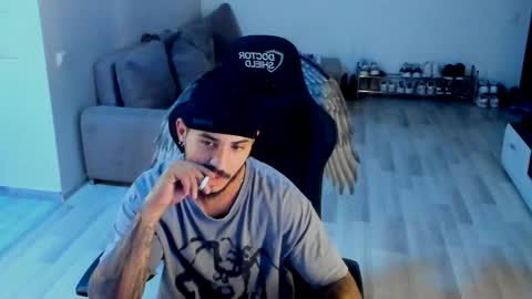 Snapshot of jonnyporn1 chatting on 4, 10, 2025 jonnyporn1 online show from 4, 10, 2025