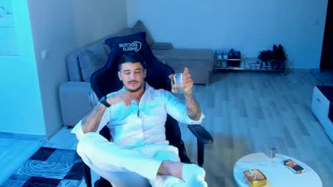 Snapshot of jonnyporn1 chatting on 17, 10, 2025 jonnyporn1 online show from 17, 10, 2025