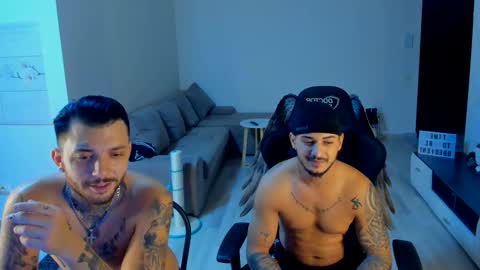 Snapshot of jonnyporn1 chatting on 12, 11, 2025 jonnyporn1 online show from 12, 11, 2025