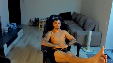 Snapshot of jonnyporn1 chatting on 15, 11, 2025 jonnyporn1 online show from 15, 11, 2025