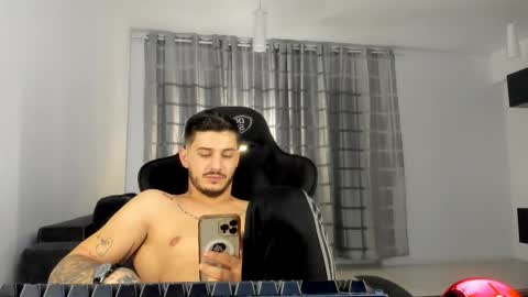 Snapshot of jonnyporn1 chatting on 31, 1, 2026 jonnyporn1 online show from 31, 1, 2026