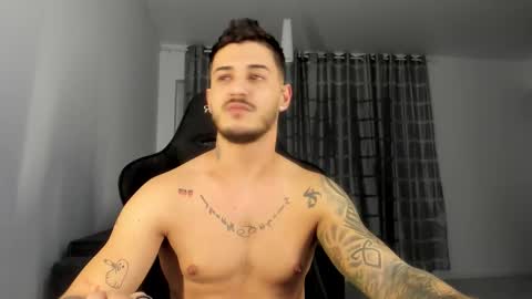 Snapshot of jonnyporn1 chatting on 1, 2, 2026 jonnyporn1 online show from 1, 2, 2026