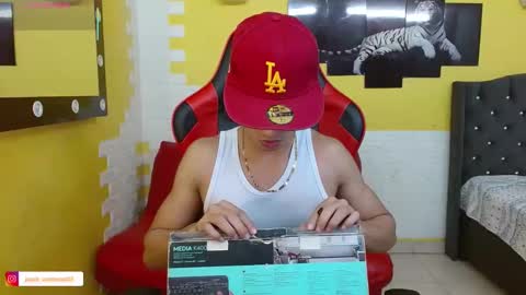 jose_sexycumm online show from 20, 11, 2025