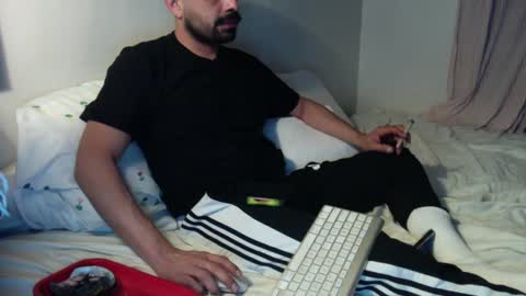 josephs1990 online show from 10, 1, 2025