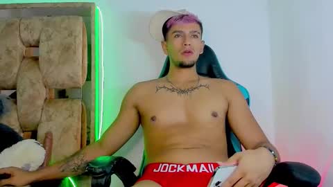 Snapshot of josh_cam99 chatting on 16, 10, 2025 JOSH online show from 16, 10, 2025