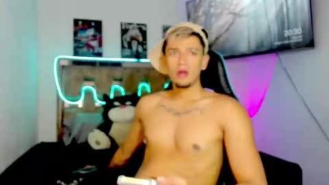 Snapshot of josh_cam99 chatting on 2, 11, 2025 JOSH online show from 2, 11, 2025