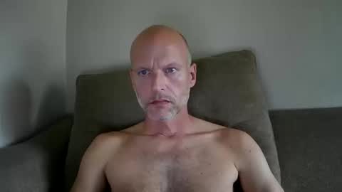 joshking2017 online show from 14, 10, 2025