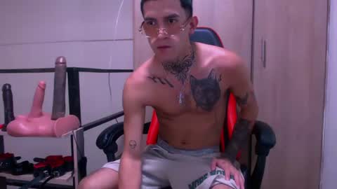 Snapshot of josue_linares chatting on 20, 3, 2026 josue_linares online show from 20, 3, 2026