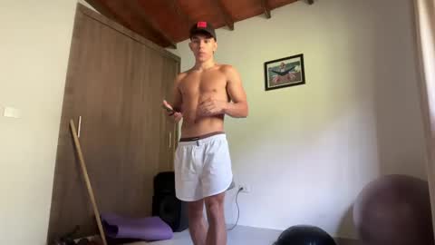 Im Jouliano online show from 4, 5, 2026