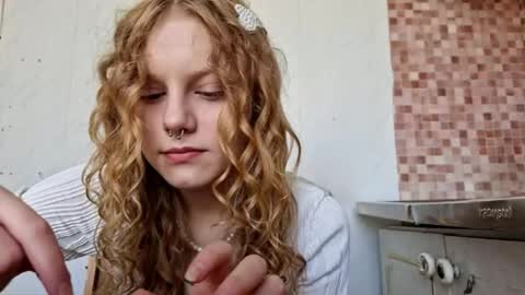 Snapshot of jovancape chatting on 19, 3, 2026 Kira online show from 19, 3, 2026