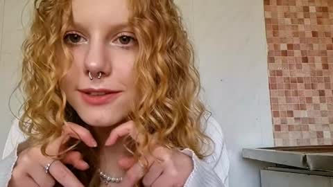 Snapshot of jovancape chatting on 23, 3, 2026 Kira online show from 23, 3, 2026