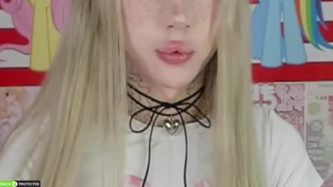 Snapshot of joybarker chatting on 11, 4, 2026 Joy Barker online show from 11, 4, 2026