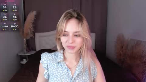 Snapshot of joyce_shinne chatting on 21, 10, 2025 Joyce online show from 21, 10, 2025