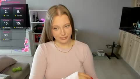 Julia and Julia online show from 31, 7, 2026