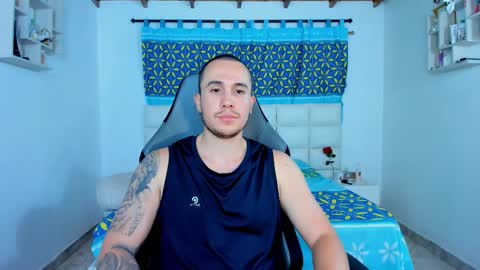 Snapshot of juan__jimenez chatting on 5, 2, 2025 Juan online show from 5, 2, 2025