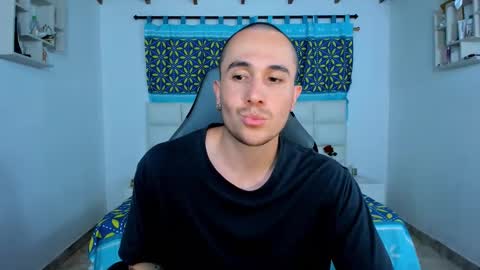 Snapshot of juan__jimenez chatting on 10, 2, 2025 Juan online show from 10, 2, 2025