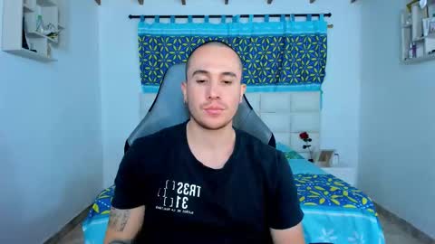 Snapshot of juan__jimenez chatting on 12, 2, 2025 Juan online show from 12, 2, 2025