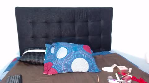    online show from 17, 10, 2025