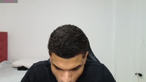 juan_gomez_1 online show from 30, 4, 2026