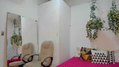 juana_naranjo online show from 16, 7, 2026