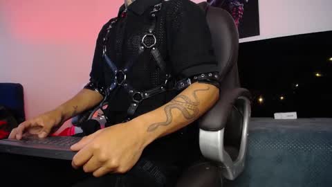 juancamilo66_ online show from 16, 2, 2025