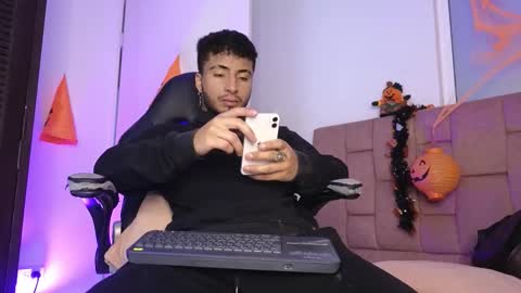 juancamilo66_ online show from 5, 11, 2025