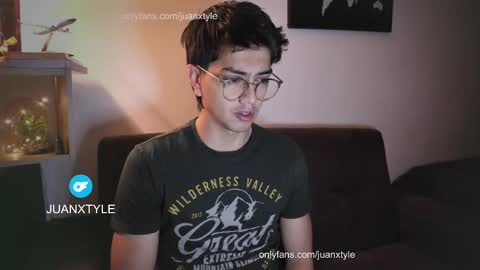 . online show from 15, 10, 2025