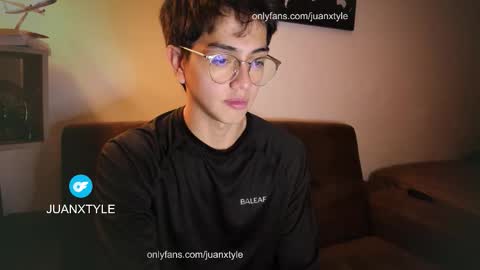 . online show from 21, 11, 2025