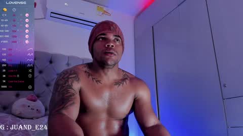 independent model online show from 8, 2, 2025